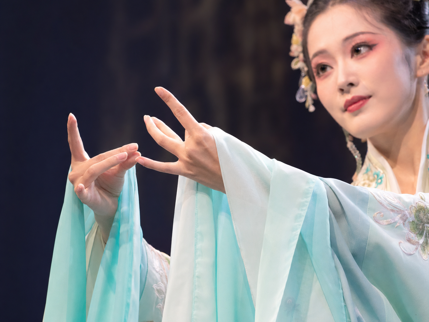 香港學跳舞 學員完成作品｜結合 香港中國舞班 與 兒童跳舞班港島 主題