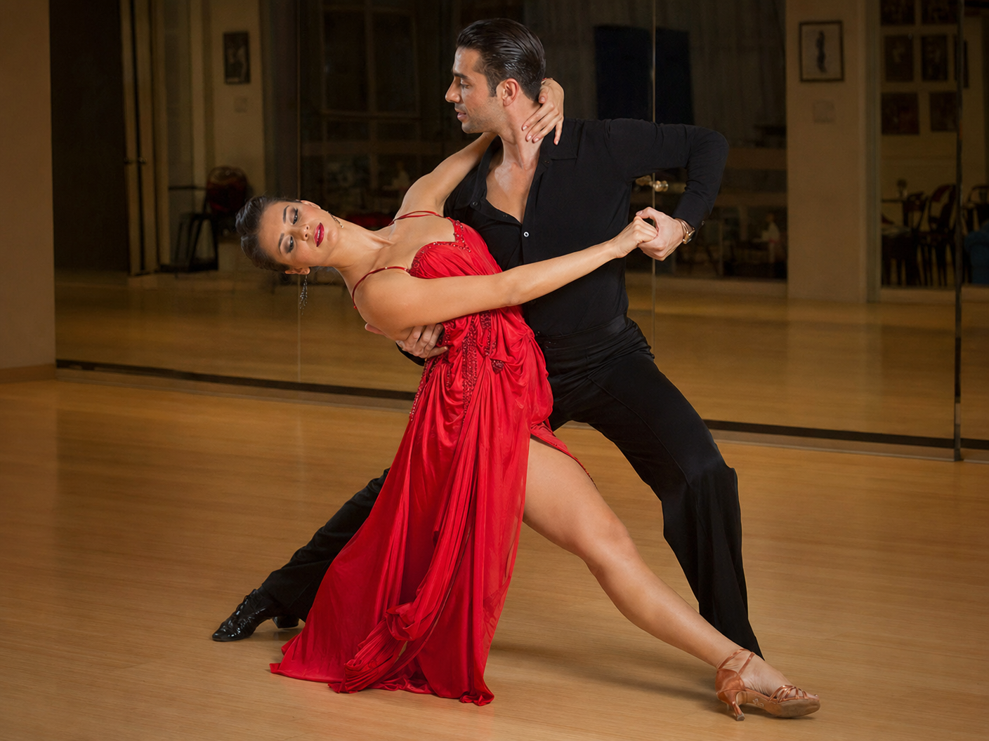 香港學跳舞 到校教學場景｜香港中國舞班 教育合作案例